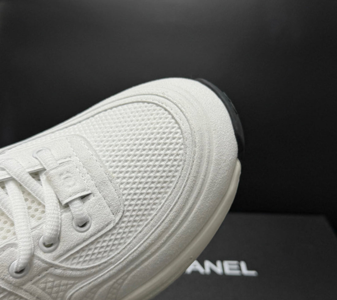 Sneakers Chanel ( EXCLU ) packaging complet facture