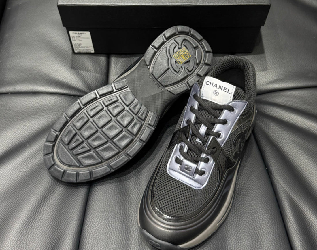 Sneakers Chanel ( EXCLU ) packaging complet facture