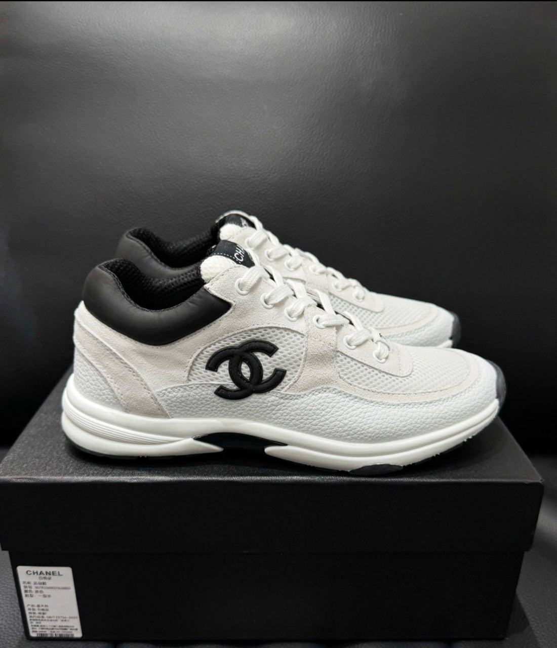 Sneakers Chanel ( EXCLU ) packaging complet facture