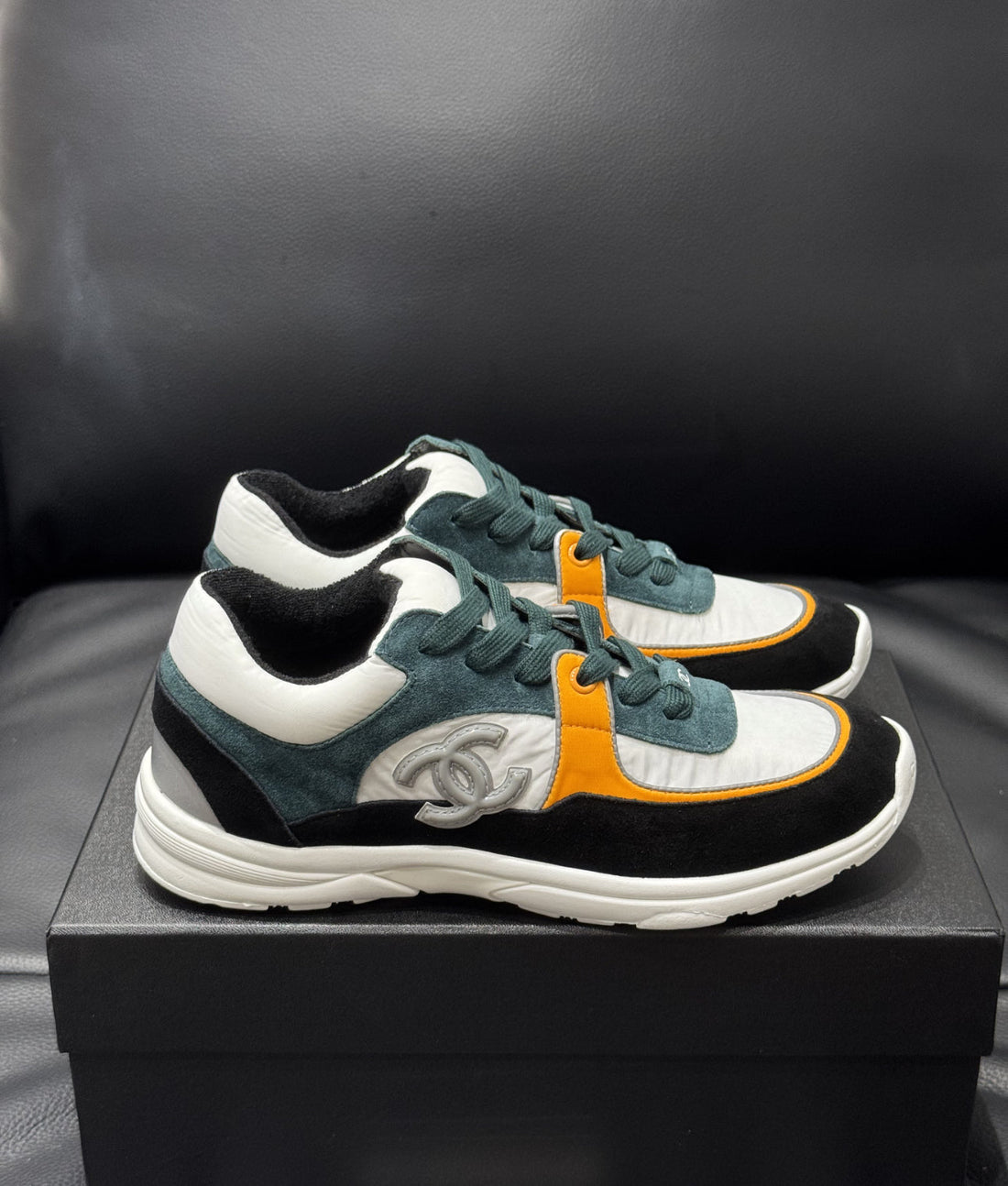 Sneakers Chanel packaging complet facture