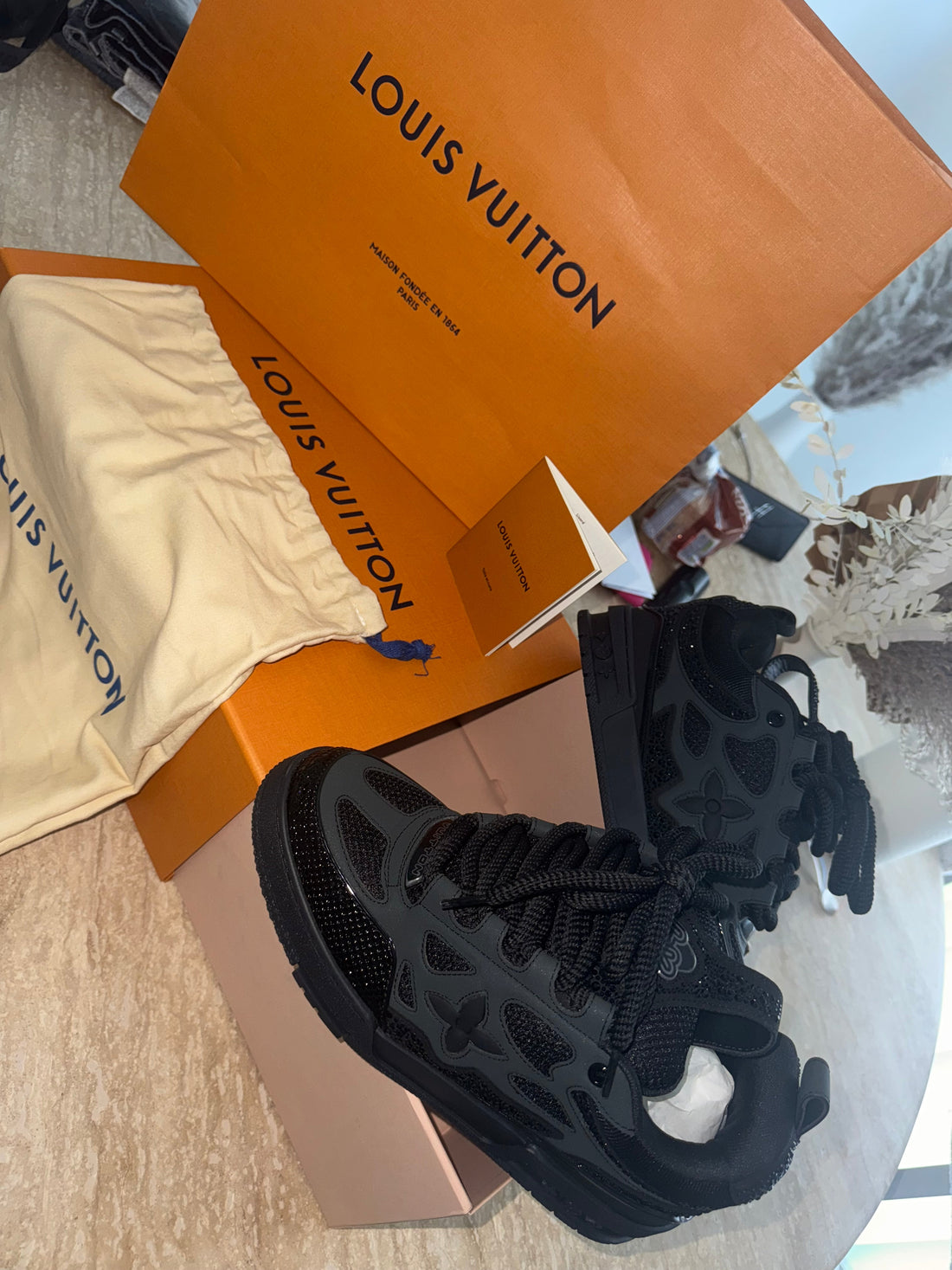 Lv skate strassé SWAROVSKI black 2k25 full set