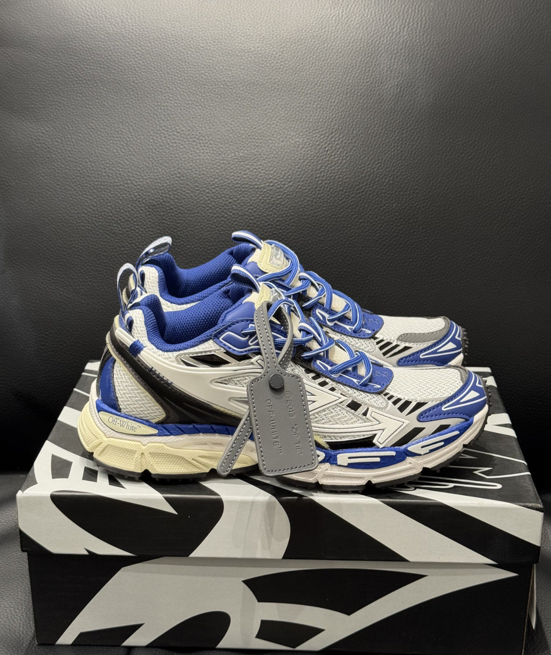 Off-White Be Right back Blue fonce