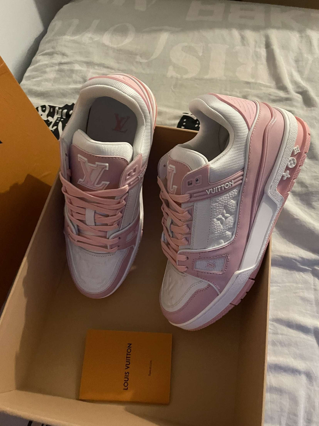 Lv trainers rose facture