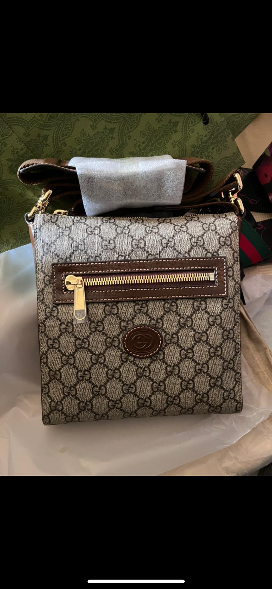 Sacoche GUCCI detail en cuir marron  facture