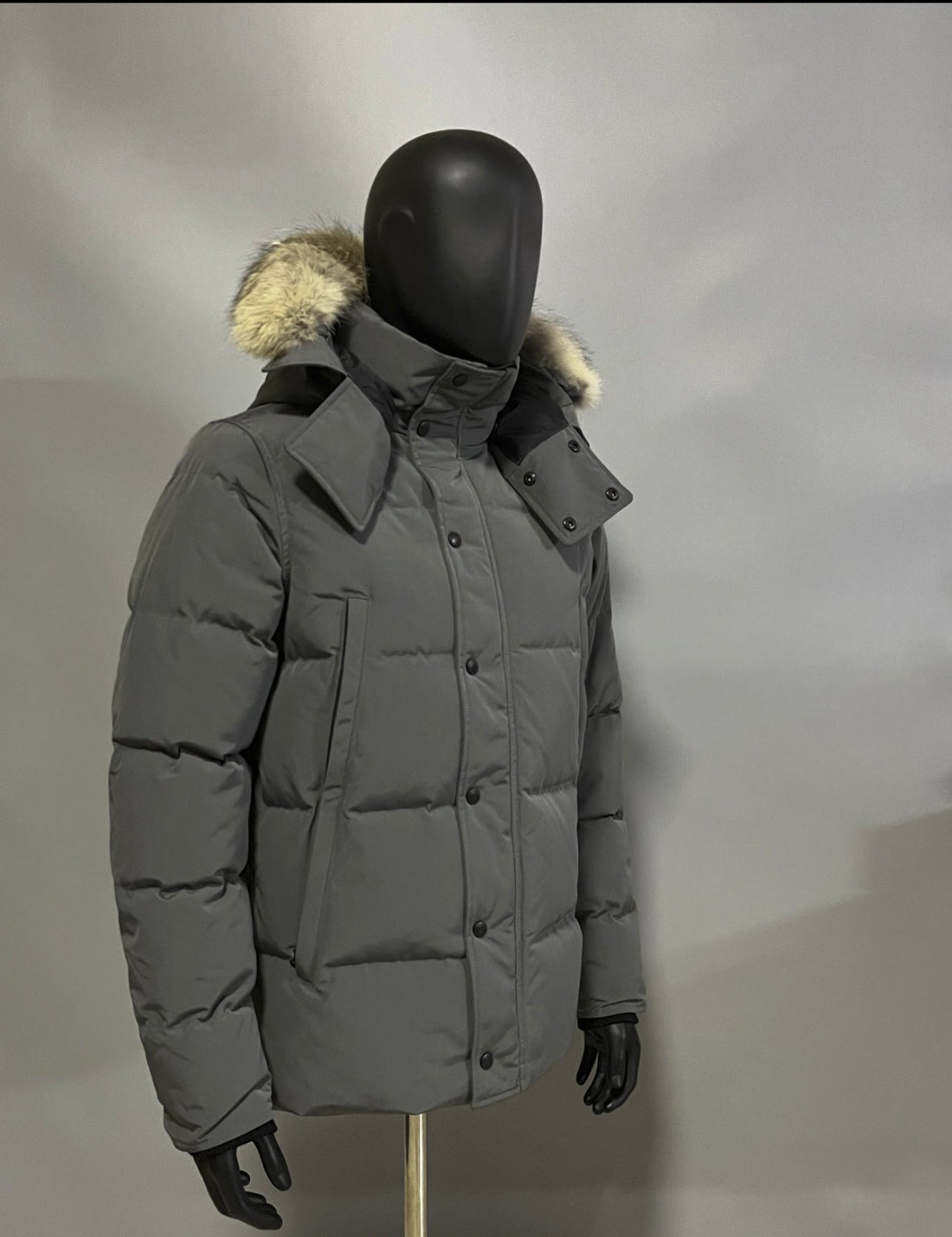 Canada Goose Wyndham  grey black label facture