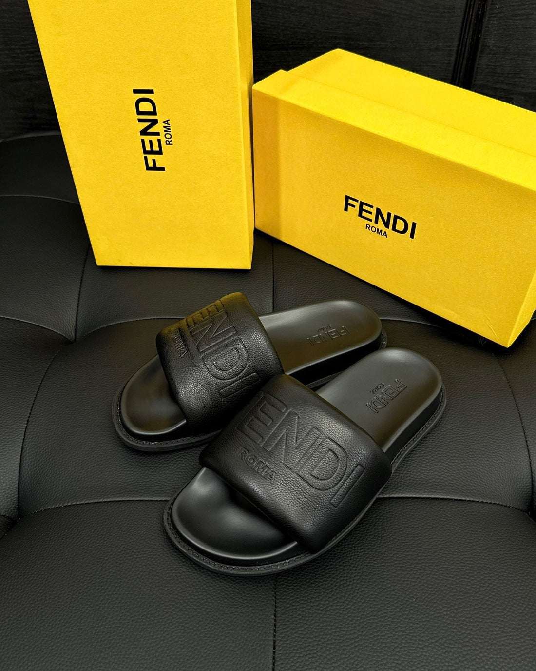 Claquette FENDI NOIR