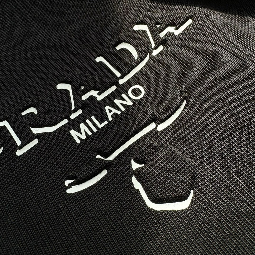T-shirt Prada Black OVERSIZED