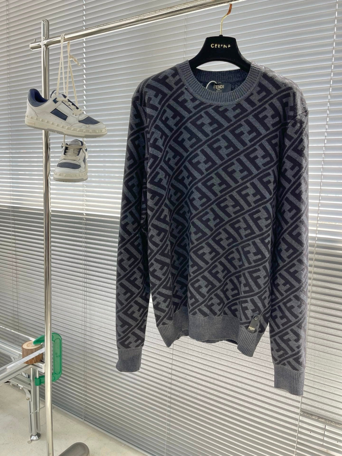 Pull FENDI noir / gris