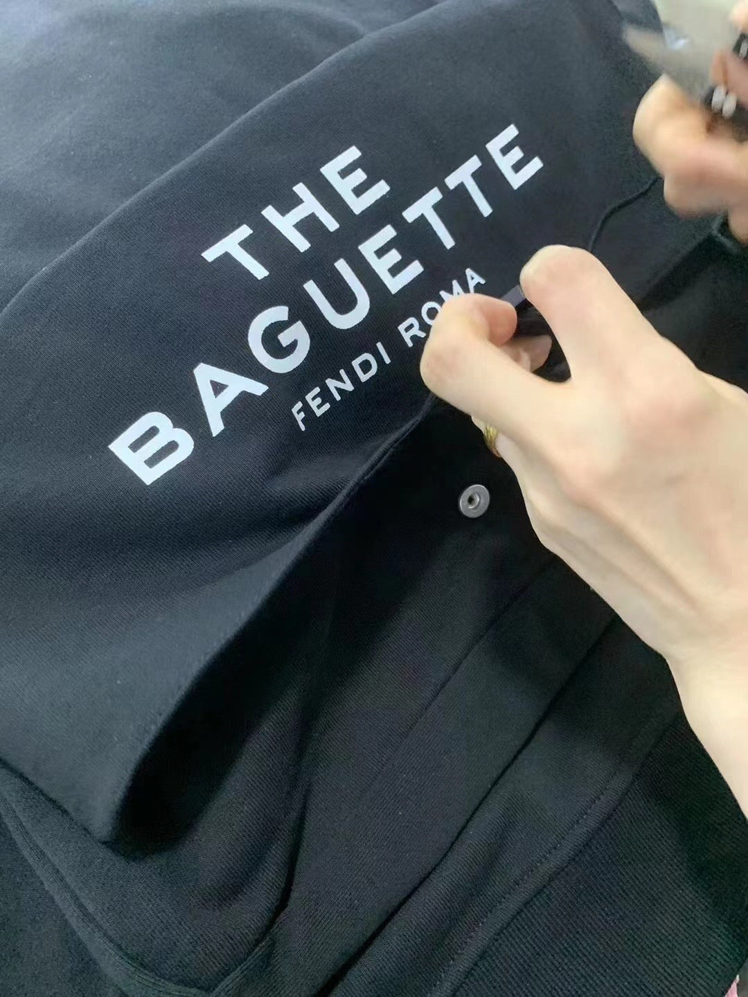Sweat FENDI X MJ THE BAGUETTE