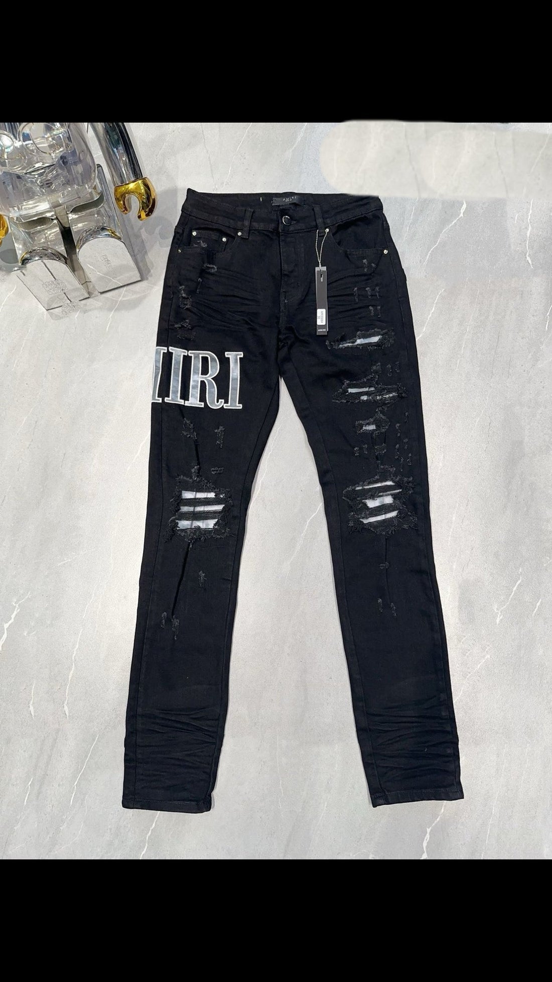 Jean logo brodé Amiri