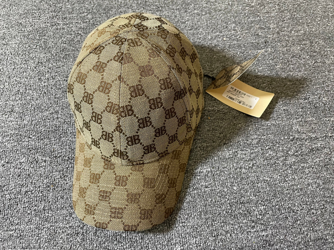 Casquette balenciaga x Gucci marron avec ticket