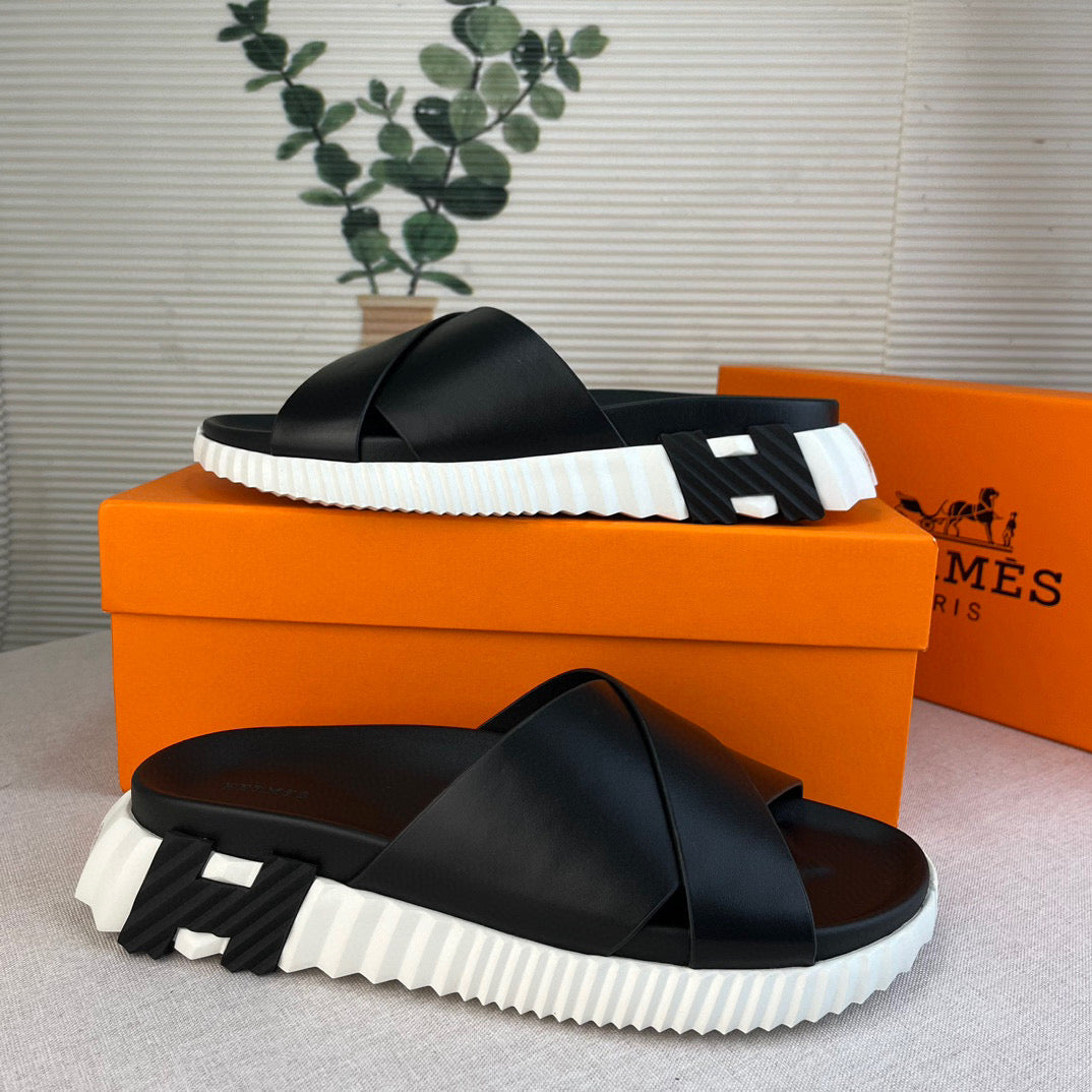 Hermès Infra Sandal In Nappa Leather Noir