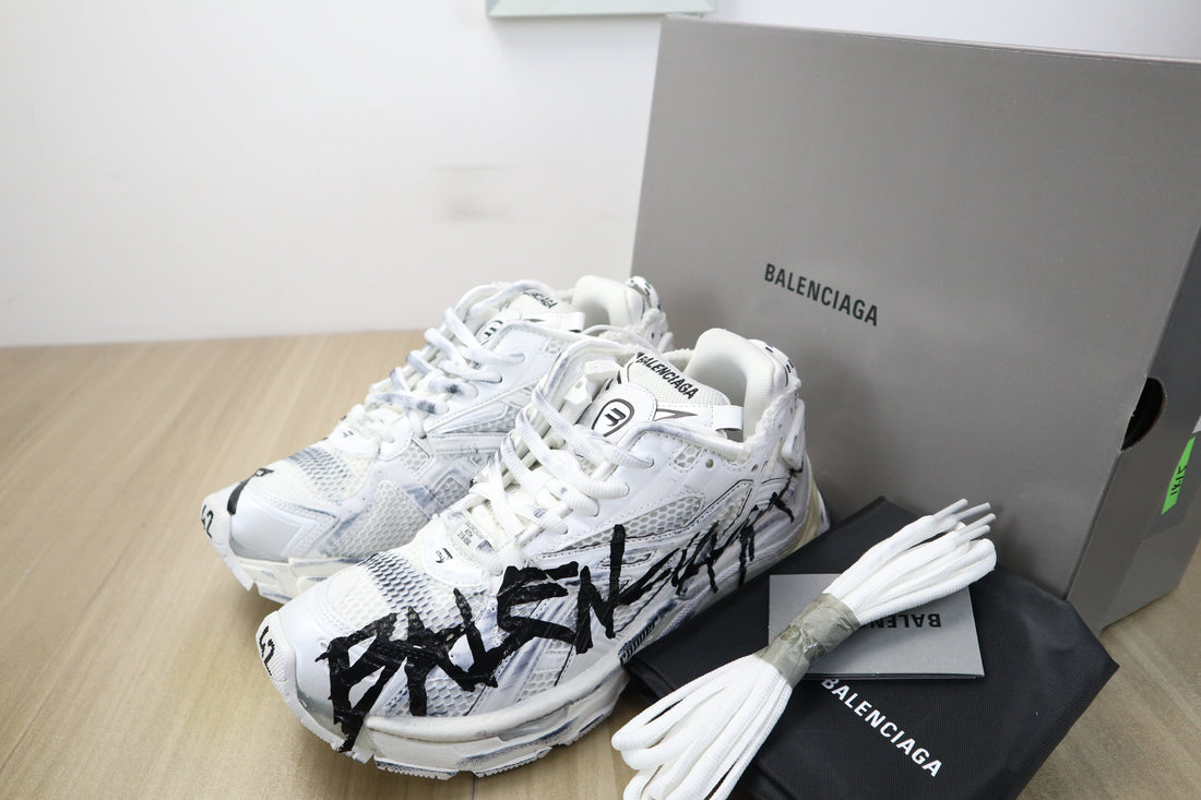Balenciaga Runner graffiti blanche facture