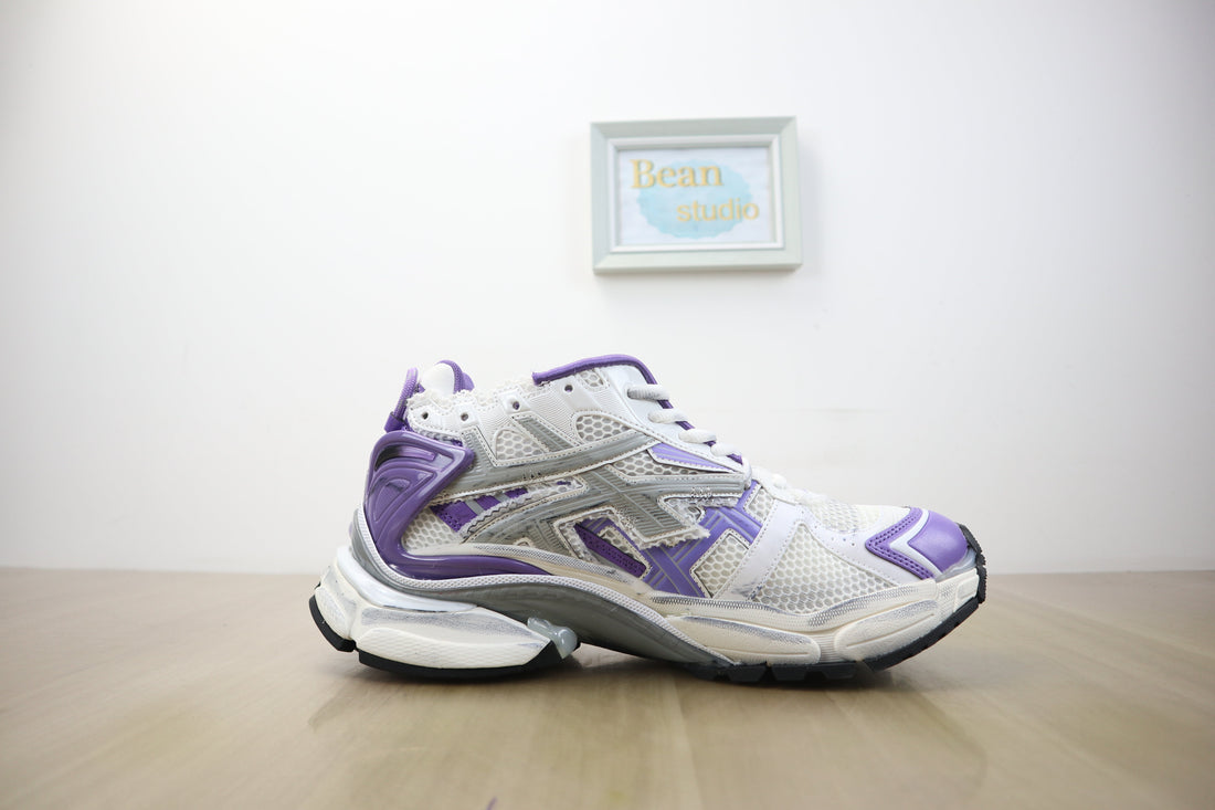 Balenciaga violet facture
