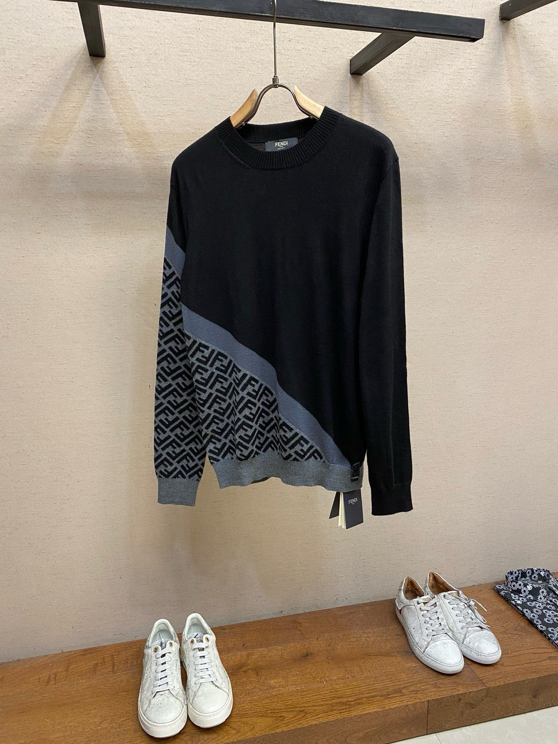Pull FENDI noir / gris