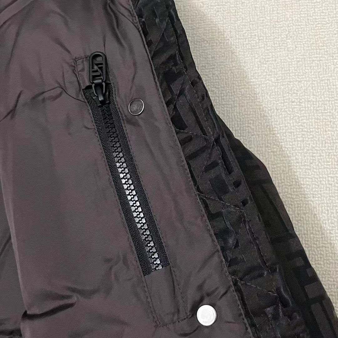Doudoune en tissu technique black  FENDI