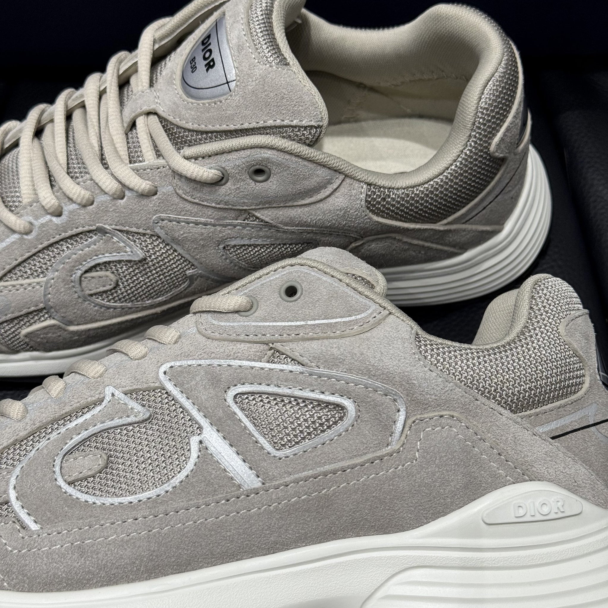 SNEAKERS B30 2025