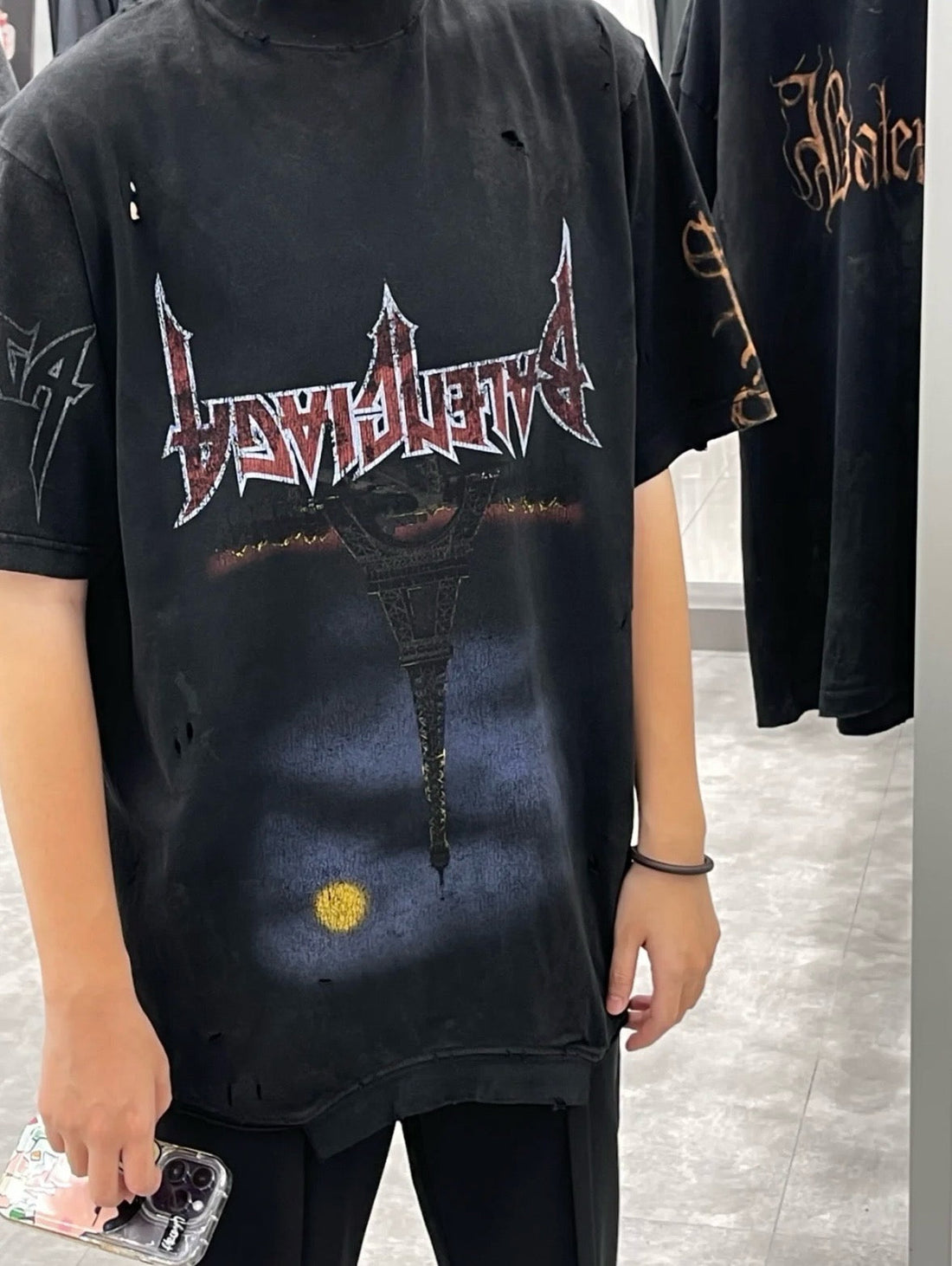 T-SHIRT UPSIDE DOWN PARIS MOON OVERSIZE EN NOIR DÉLAVÉ BALENCIAGA