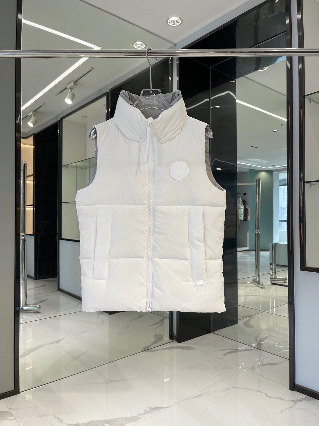 Canada Goose SANS MANCHE Pastels Everett Down Waistcoat Macaroon