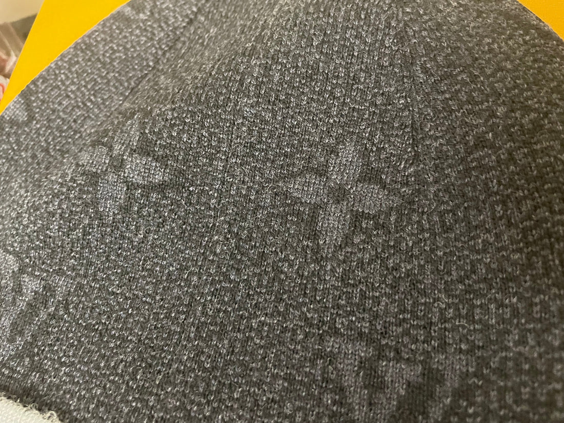 Bonnet LV My Monogram Éclipse BLACK + TICKET DE CAISSE