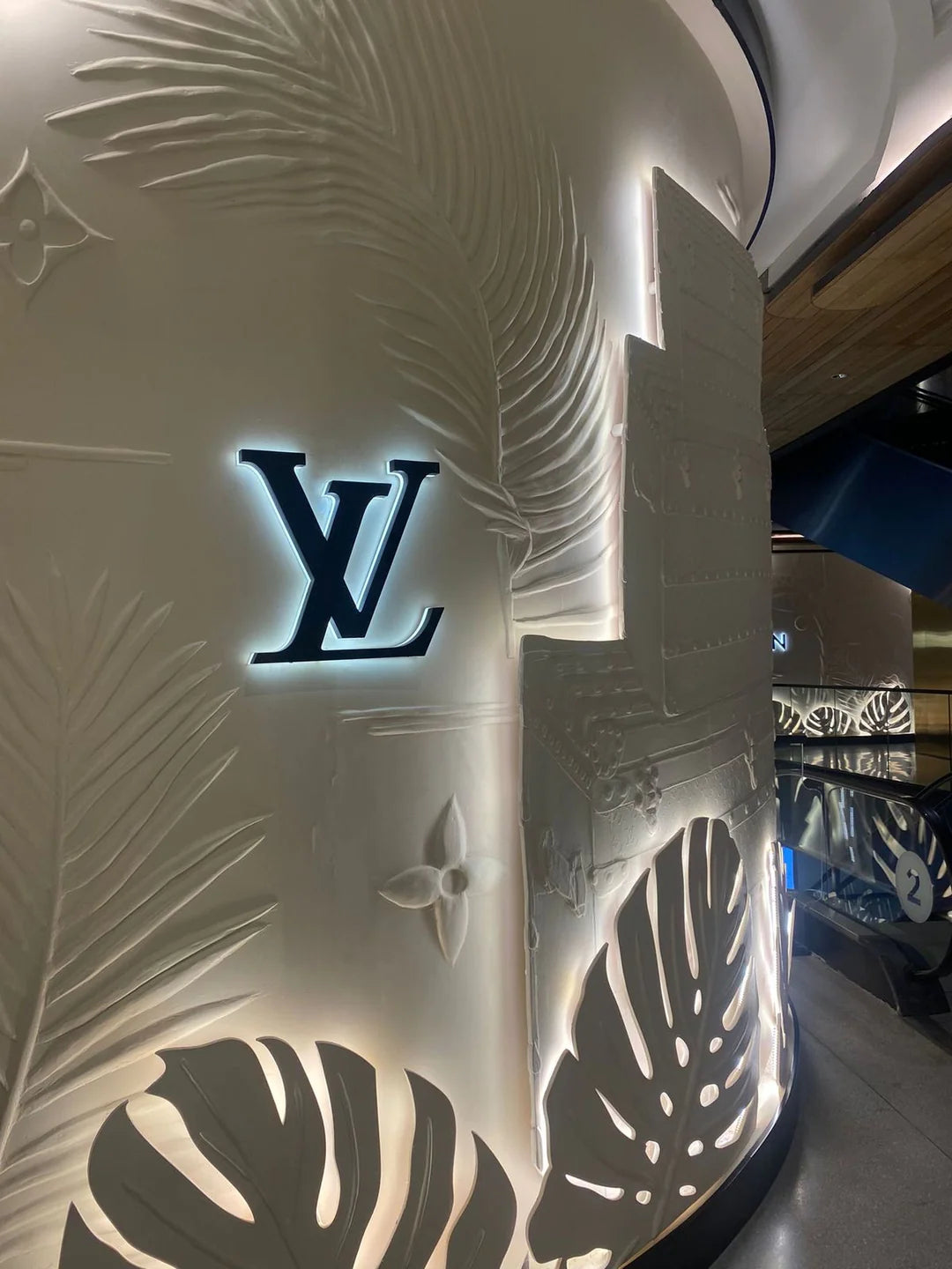 Univers LV